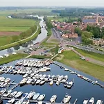 Tiny Hanzeboat Hattem