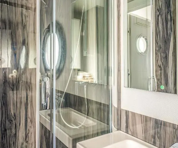 Tiny Hanzeboat Tekne 3*