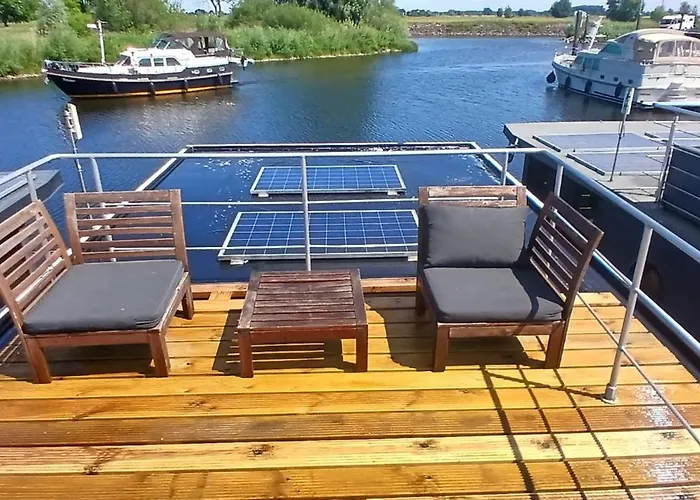 Tekne Tiny Hanzeboat 3*